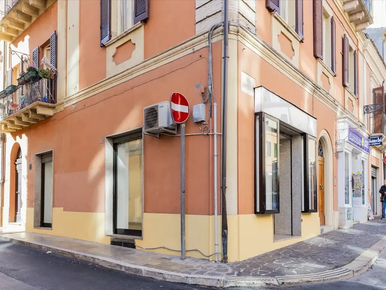 Locale commerciale in Via Arniense, Chieti, {3} - Foto 2