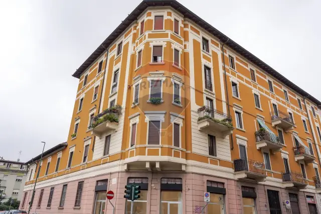 Geschäft in Via Felice Cavallotti 190, Sesto San Giovanni - Foto 1