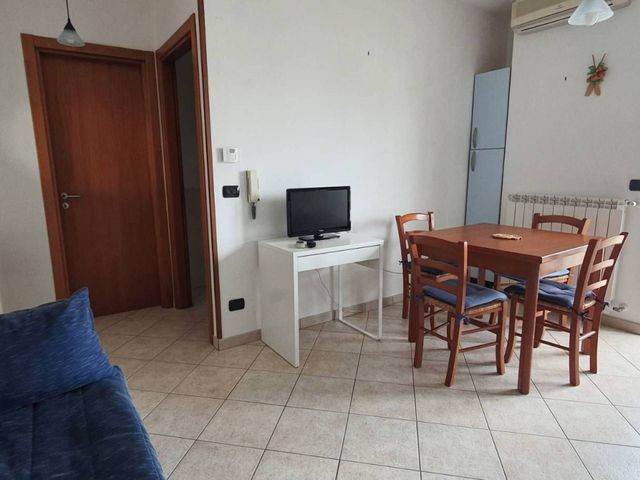 2-room flat in Via Martiri di Cefalonia, Catanzaro - Photo 1