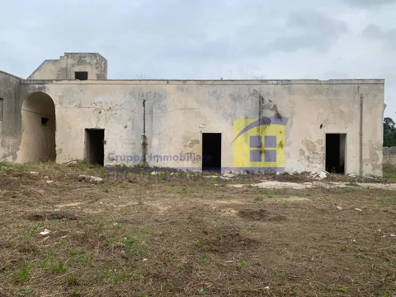 Palazzina commerciale in C.da Masseria Frassino, Brindisi, {3} - Foto 2