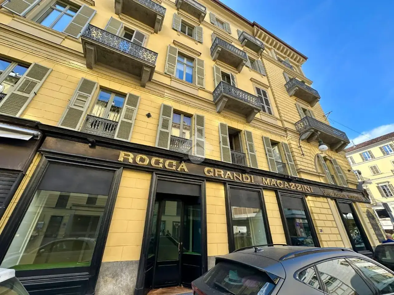 Negozio in Via Giuseppe Luigi Lagrange, Torino, {3} - Foto 1