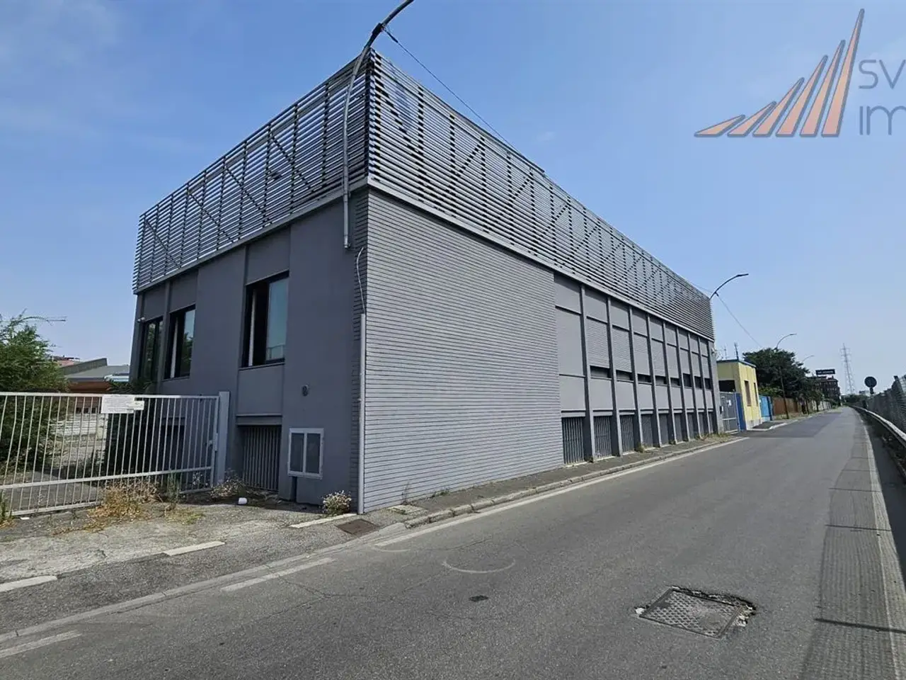 Capannone in Viale Brianza 81, Cologno Monzese, {3} - Foto 1
