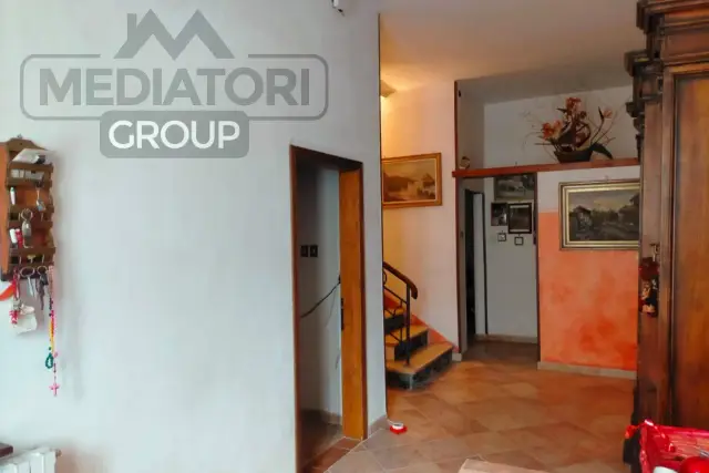 Detached house in Via della Costituzione 64, Agliana - Photo 1