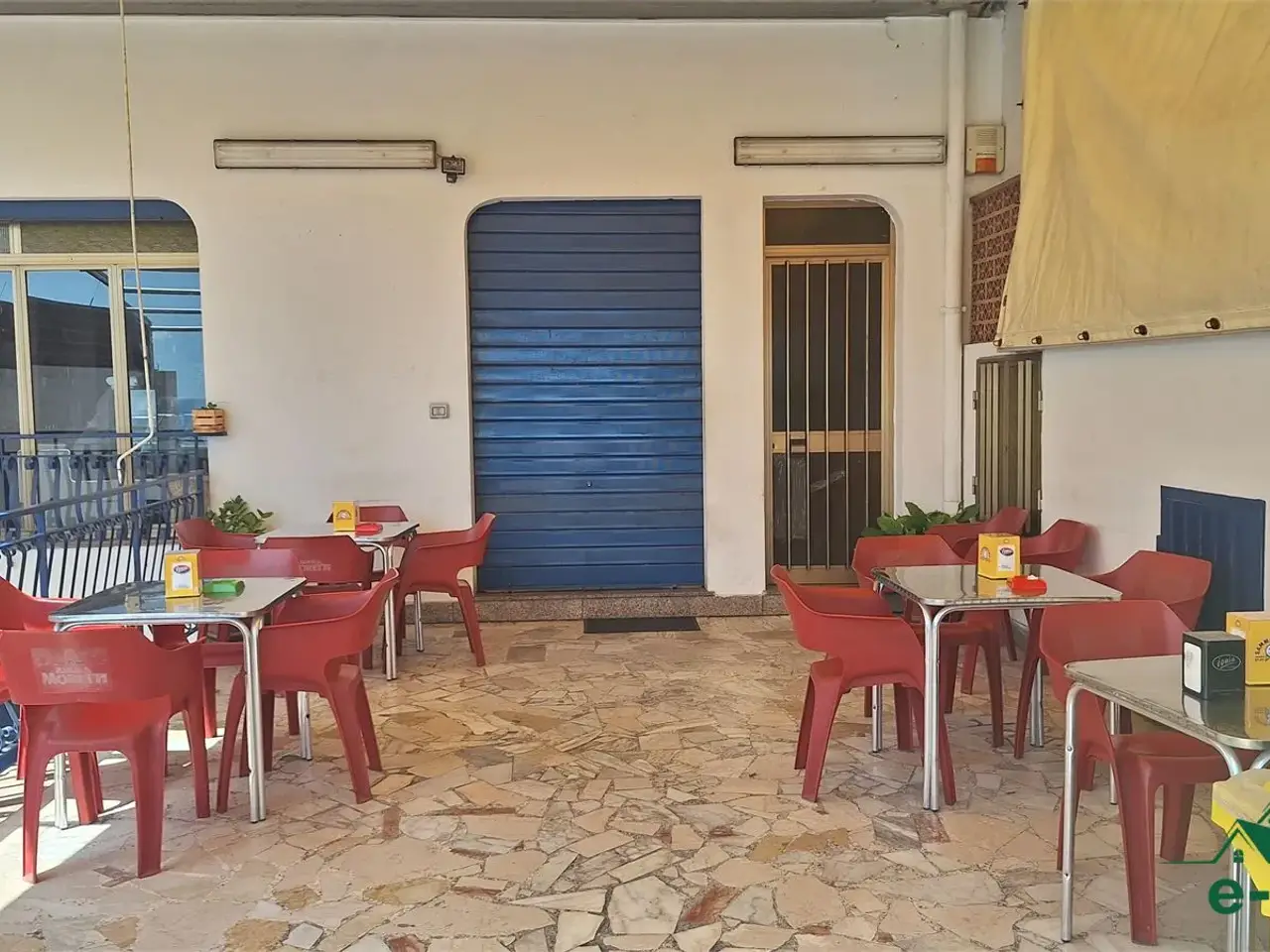 Negozio in Via Unita' dell'Italia, Nizza Di Sicilia, {3} - Foto 2