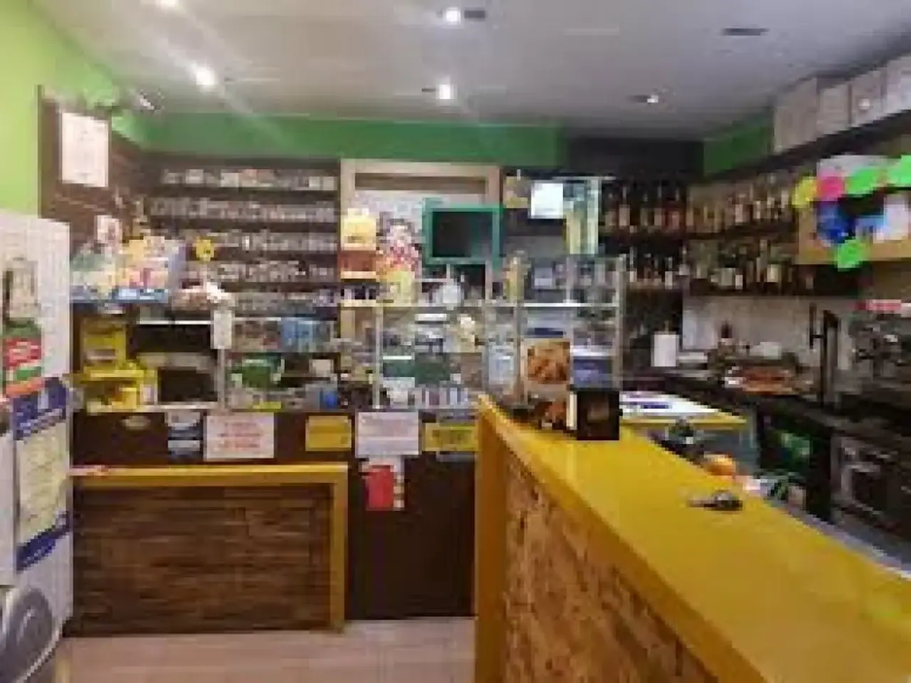 Esercizio commerciale in Attività-Commerciale-, Minturno, {3} - Foto 1