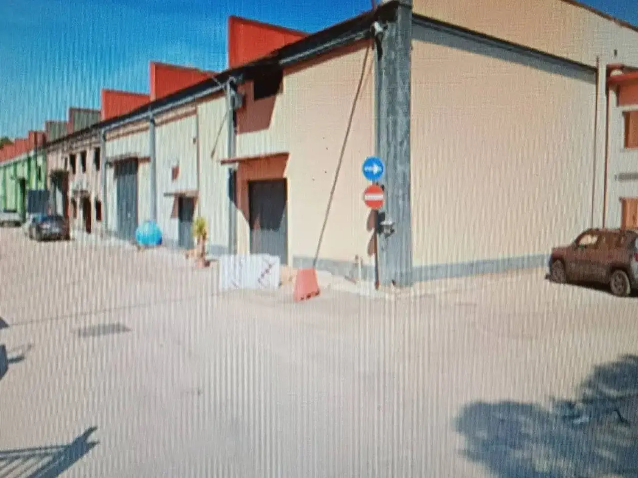 Capannone in Corso Giuseppe Garibaldi 208, Grumo Nevano, Grumo Nevano, {3} - Foto 1