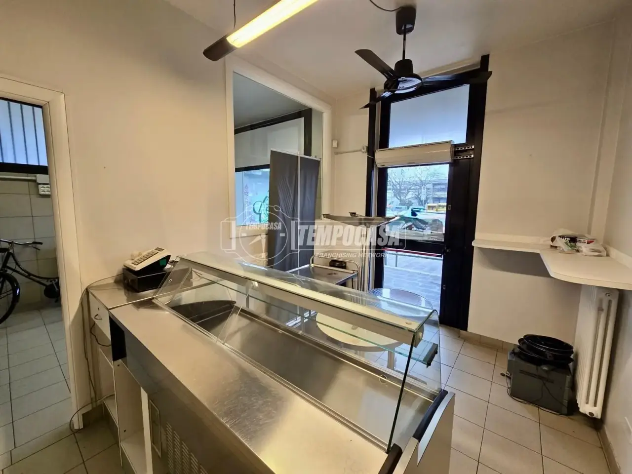 Negozio in Via Premuda, Reggio nell'Emilia, {3} - Foto 1
