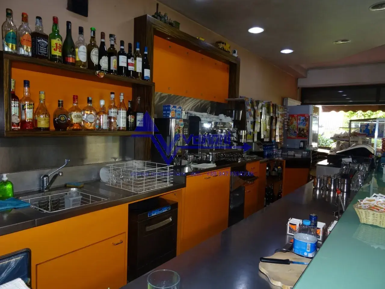 Bar in Via Ezio Zambianchi, Bergamo, {3} - Foto 1
