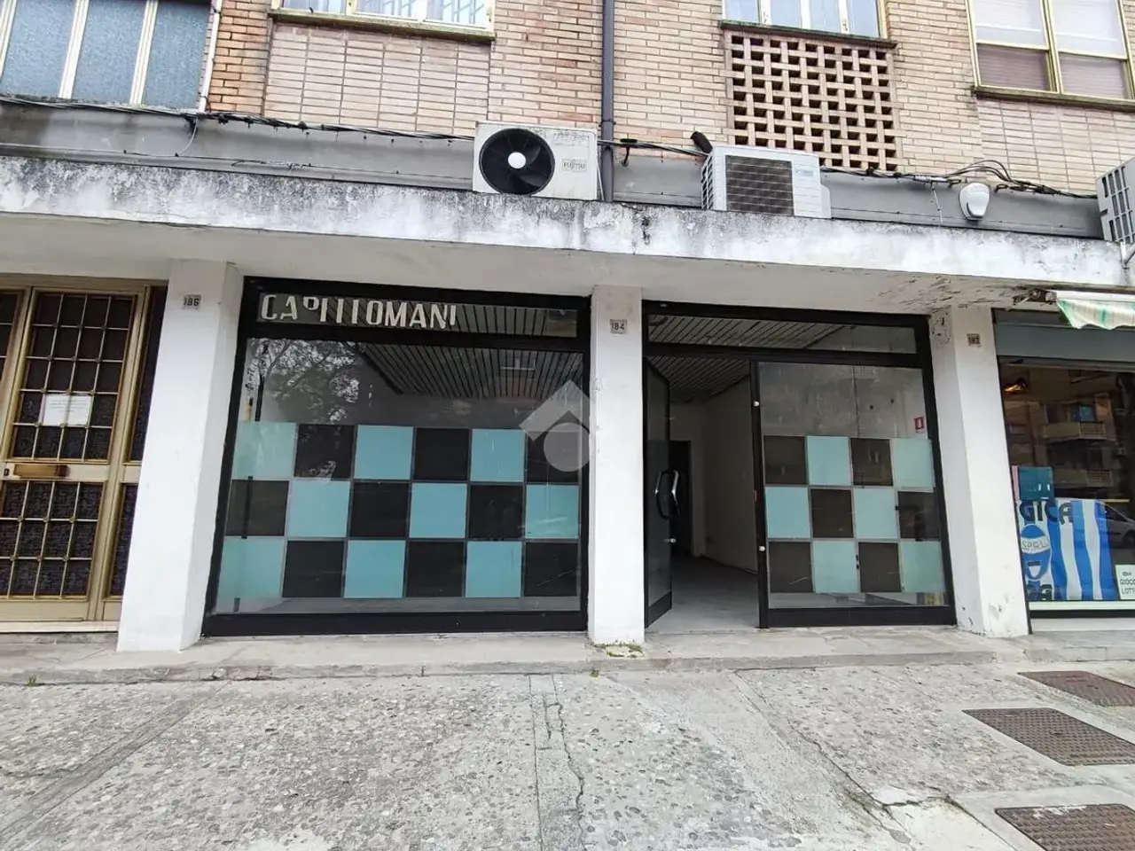 Negozio in Negozio Via Bentivoglio 182, Ferrara, {3} - Foto 1