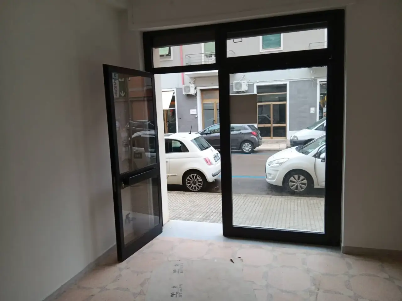 Locale commerciale in Via Giuseppe Giusti 26, Lecce, Lecce, {3} - Foto 1