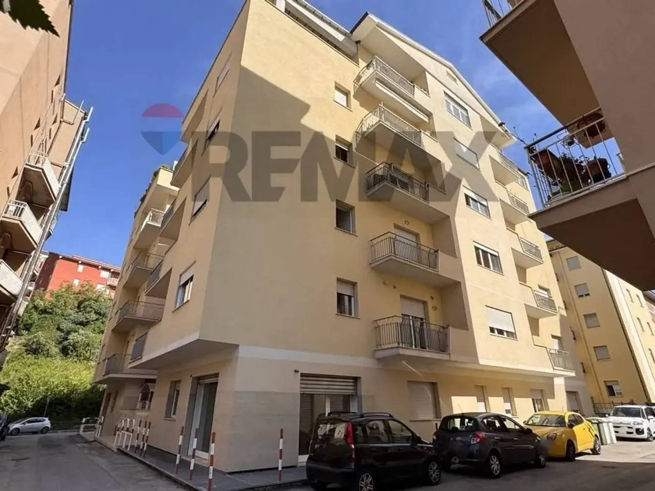 Negozio in Via Strinella 170, L'Aquila, {3} - Foto 1