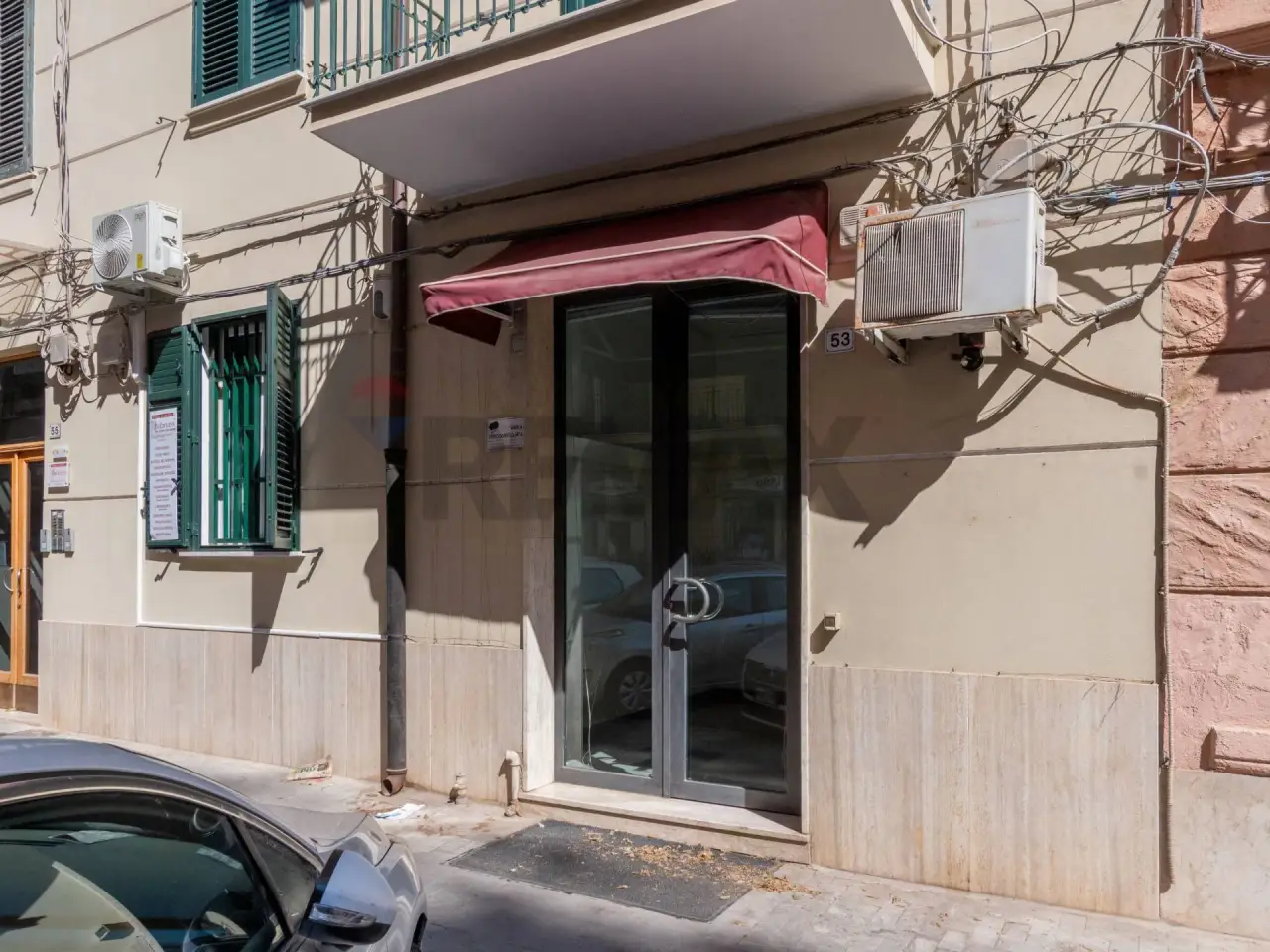 Negozio in Via Gioacchino di Marzo 53, Palermo, {3} - Foto 2