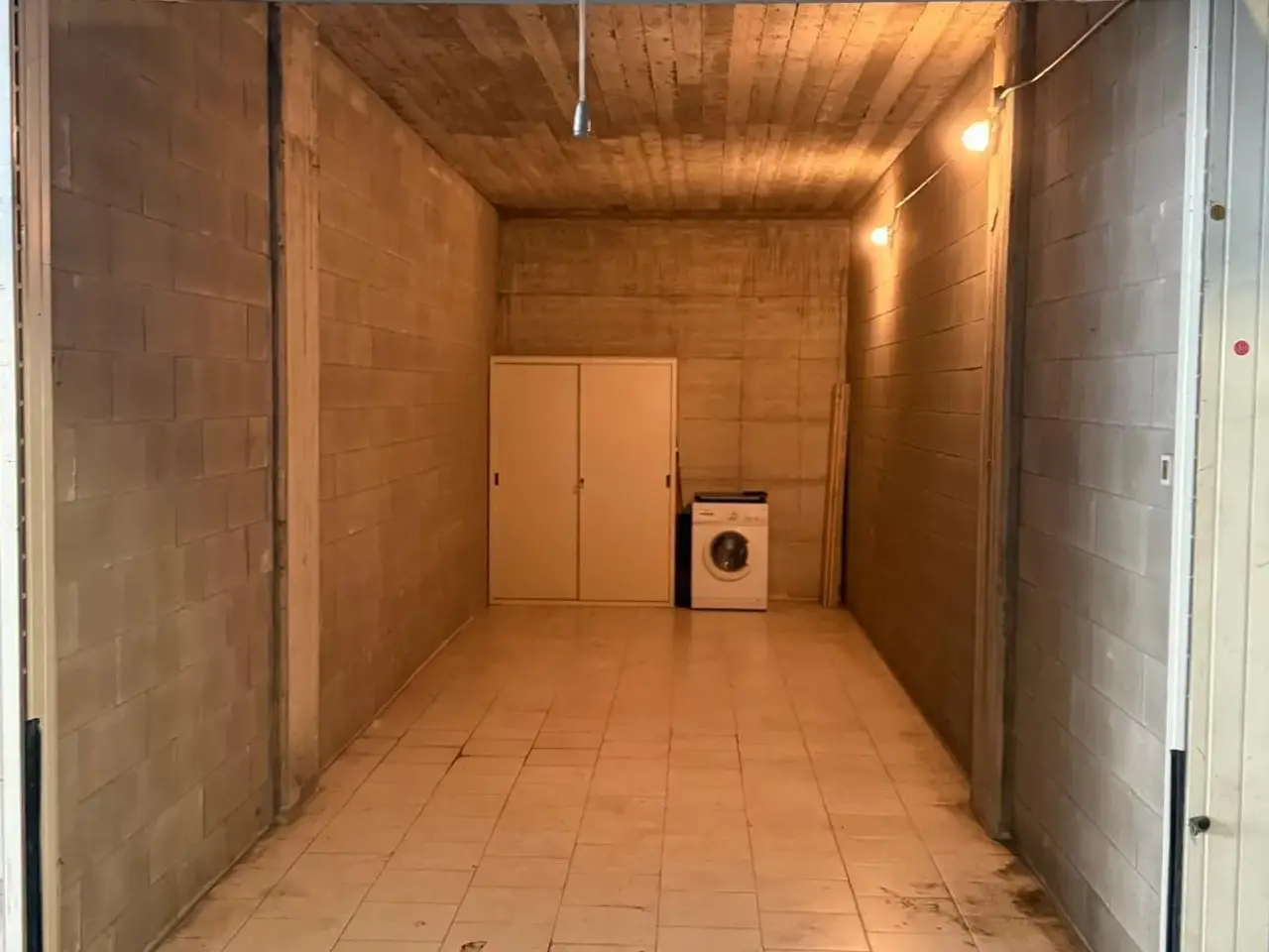 Parcheggio chiuso in Via Borsellino, Torino, {3} - Foto 1