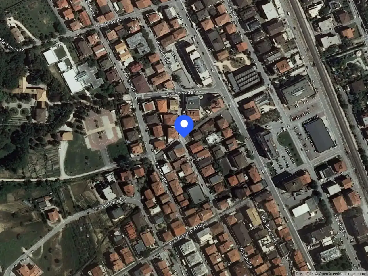 Negozio in Via Emilia, 84, 63821 Porto Sant'Elpidio Fm, Italia 84, Porto Sant'Elpidio, {3} - Foto 2
