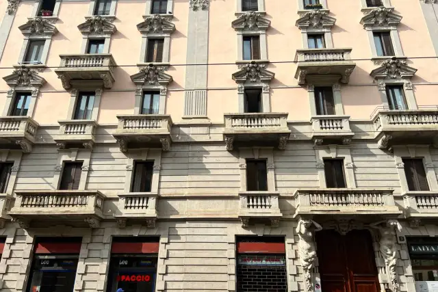 Shop in Viale Carlo Espinasse, Milano - Photo 1