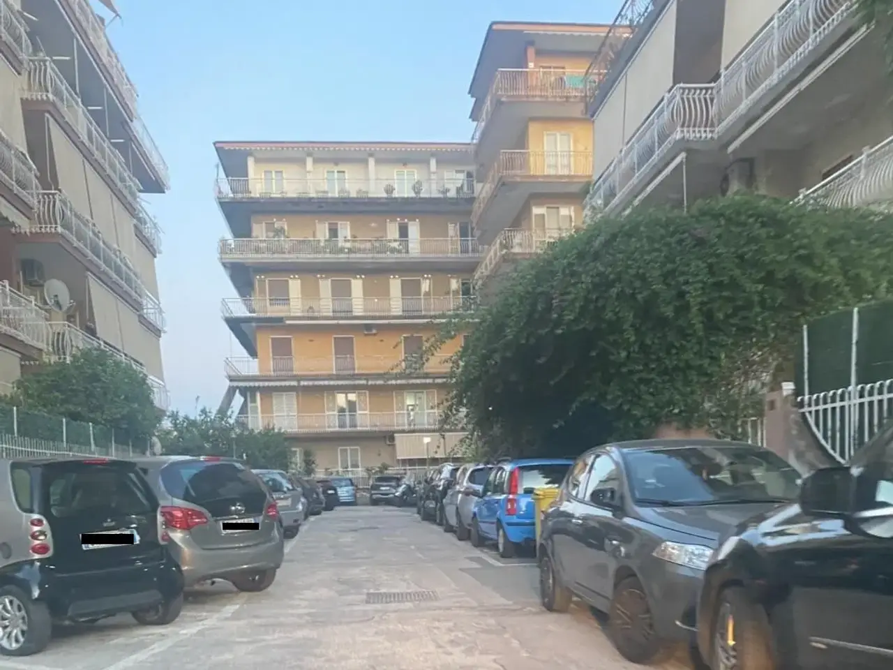 Parcheggio chiuso in Via San Donato 1, Napoli, {3} - Foto 1