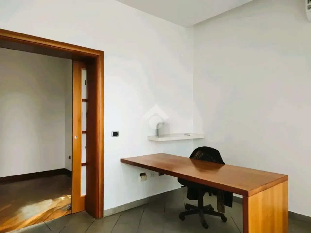 Ufficio in Viale dell'Appennino, Forlì, {3} - Foto 1