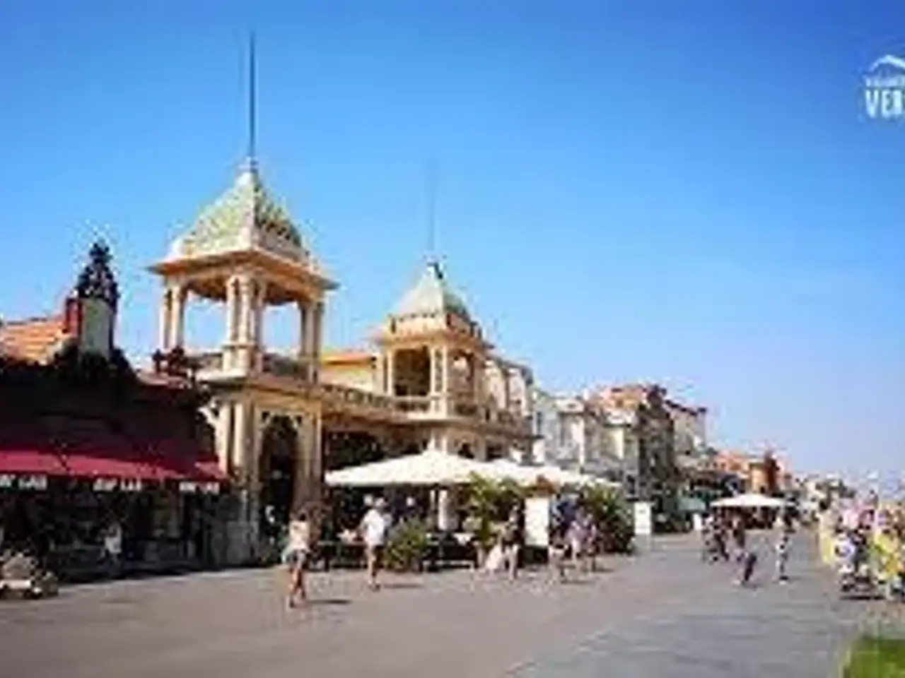 Locale commerciale in Via Ermete Novelli, Viareggio, Viareggio, {3} - Foto 1