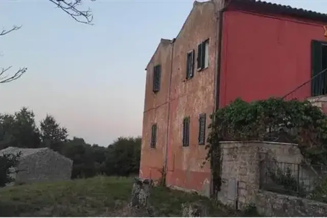 Mansion in Via Francesco Petrarca, Sorano - Photo 1