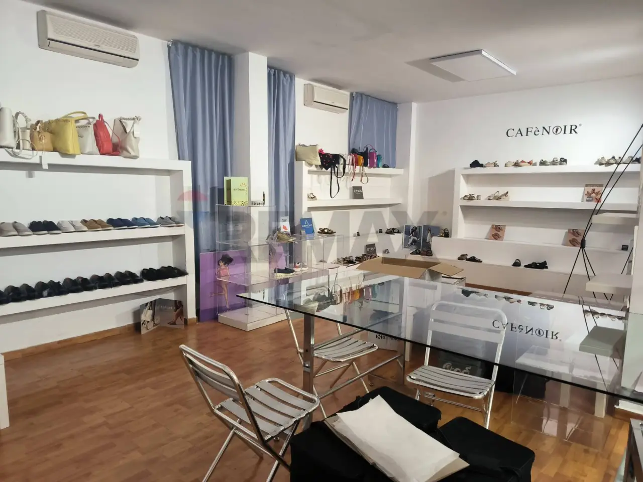 Negozio in Via Ferdinando Palasciano 1, Bari, {3} - Foto 1