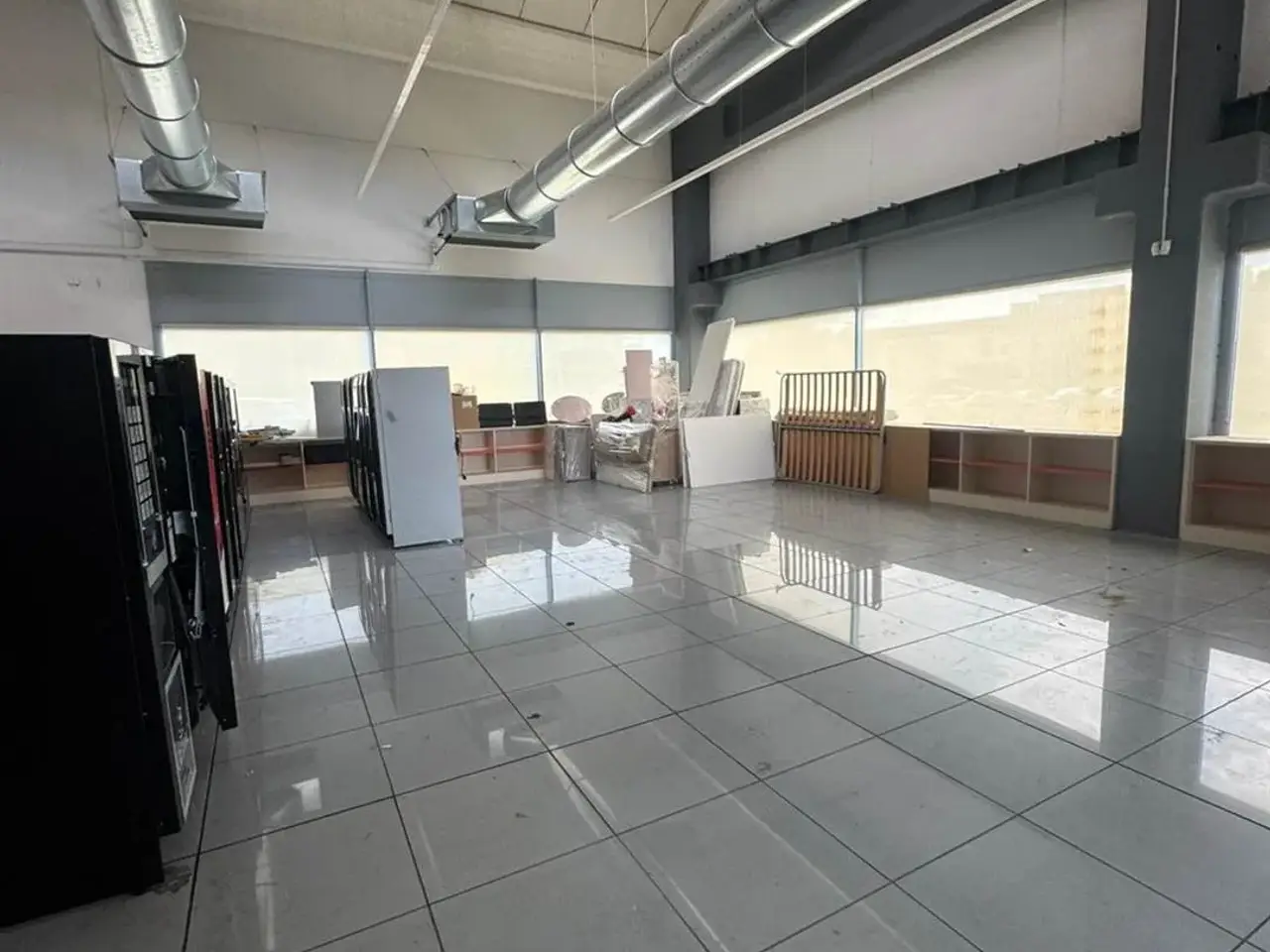 Magazzino in  Agliana, Pistoia, {3} - Foto 1
