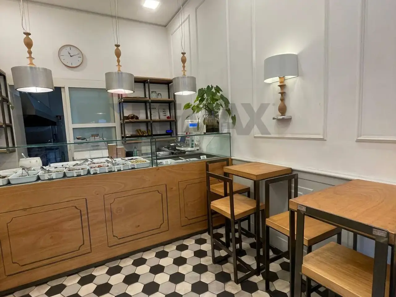 Negozio in V.Le Montenero, Ang Via a. Anfossi 2 76, Milano, {3} - Foto 1