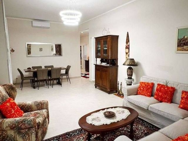 4-room flat in {3}, - Photo 1