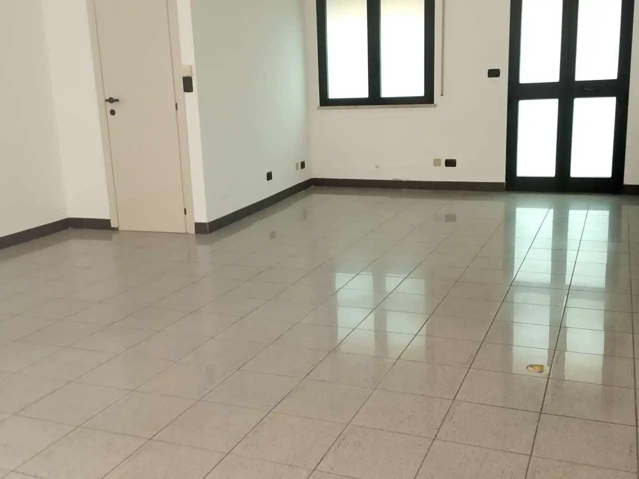 Ufficio in Vicolo San Gregorio, Rimini, {3} - Foto 1