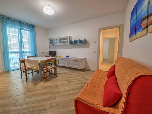 3-room flat in Via Garibaldi, Varazze - Photo 1