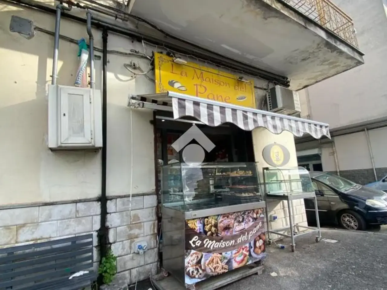 Negozio in Via Cupa della Vedova 156, Napoli, {3} - Foto 2