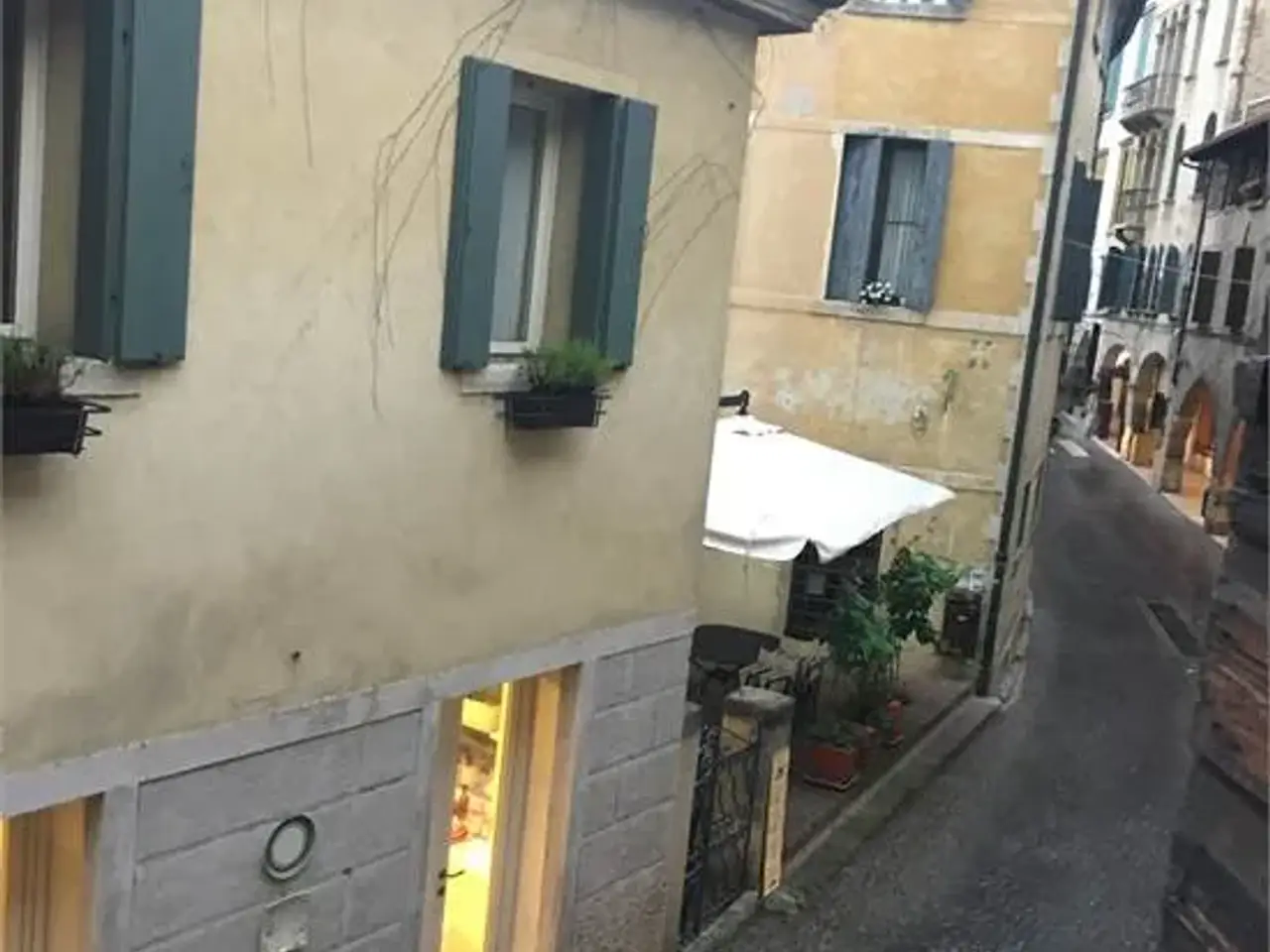 Negozio in Asolo - Piazzetta San Pio X, Montebelluna, {3} - Foto 2