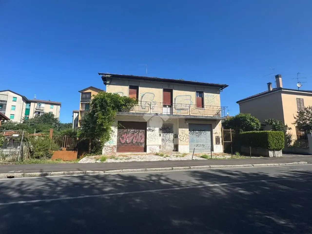 Palazzina commerciale in Via Chiusure 43, Brescia, {3} - Foto 1