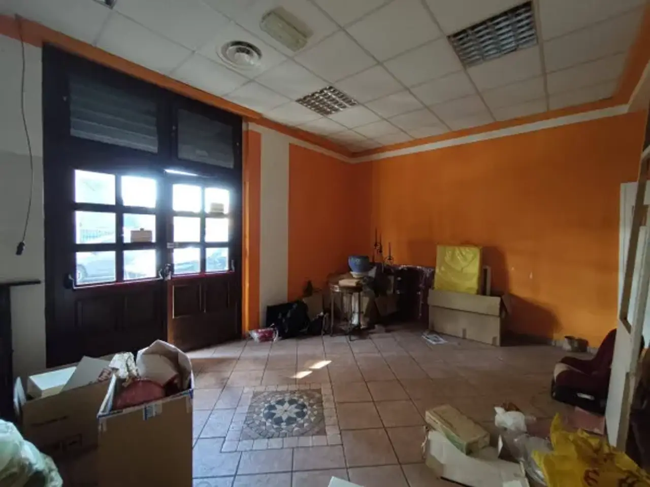 Negozio in Via Avigliana 22, Carmagnola, {3} - Foto 2