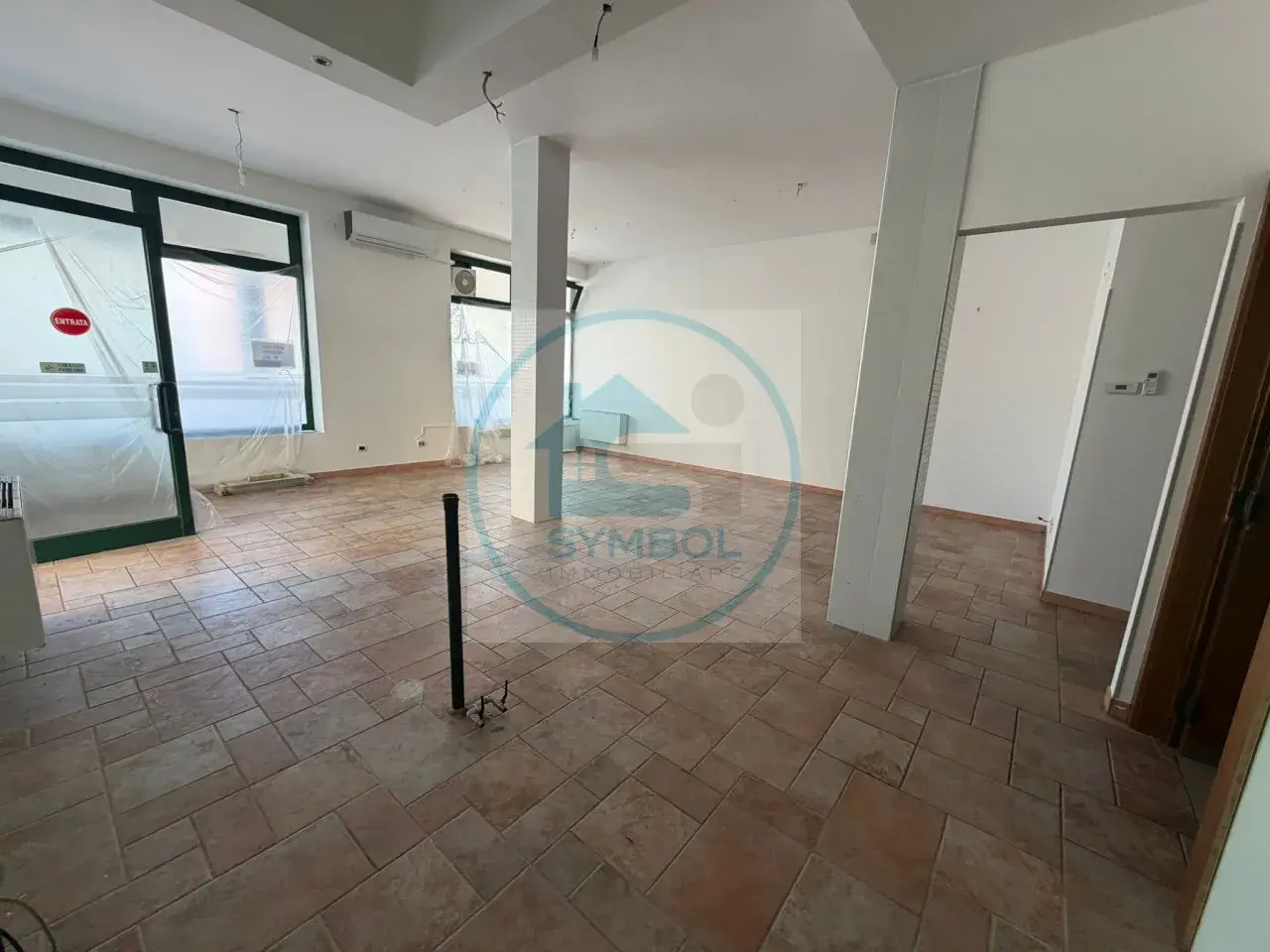 Negozio in Via Liguria, Martellago, {3} - Foto 1