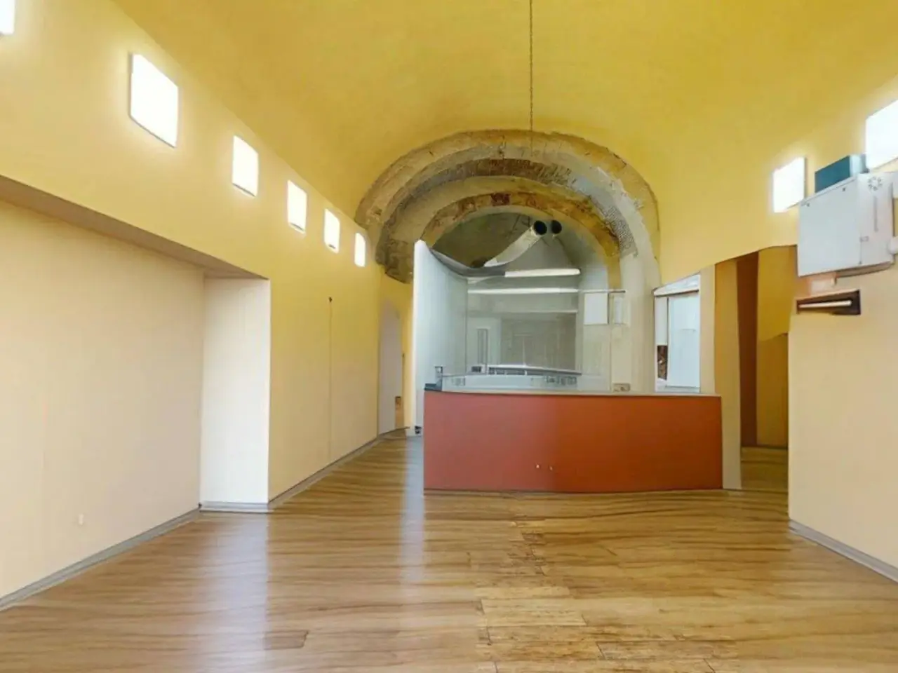 Negozio in Corso Vittorio Emanuele II, Cagliari, {3} - Foto 2