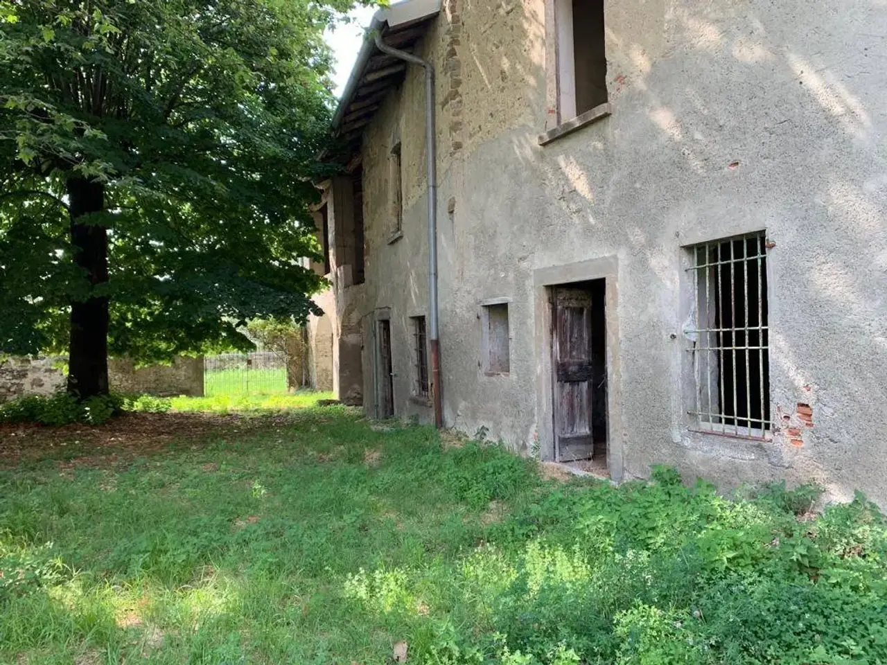 Palazzina commerciale in Località Rossa, Galbiate, {3} - Foto 2