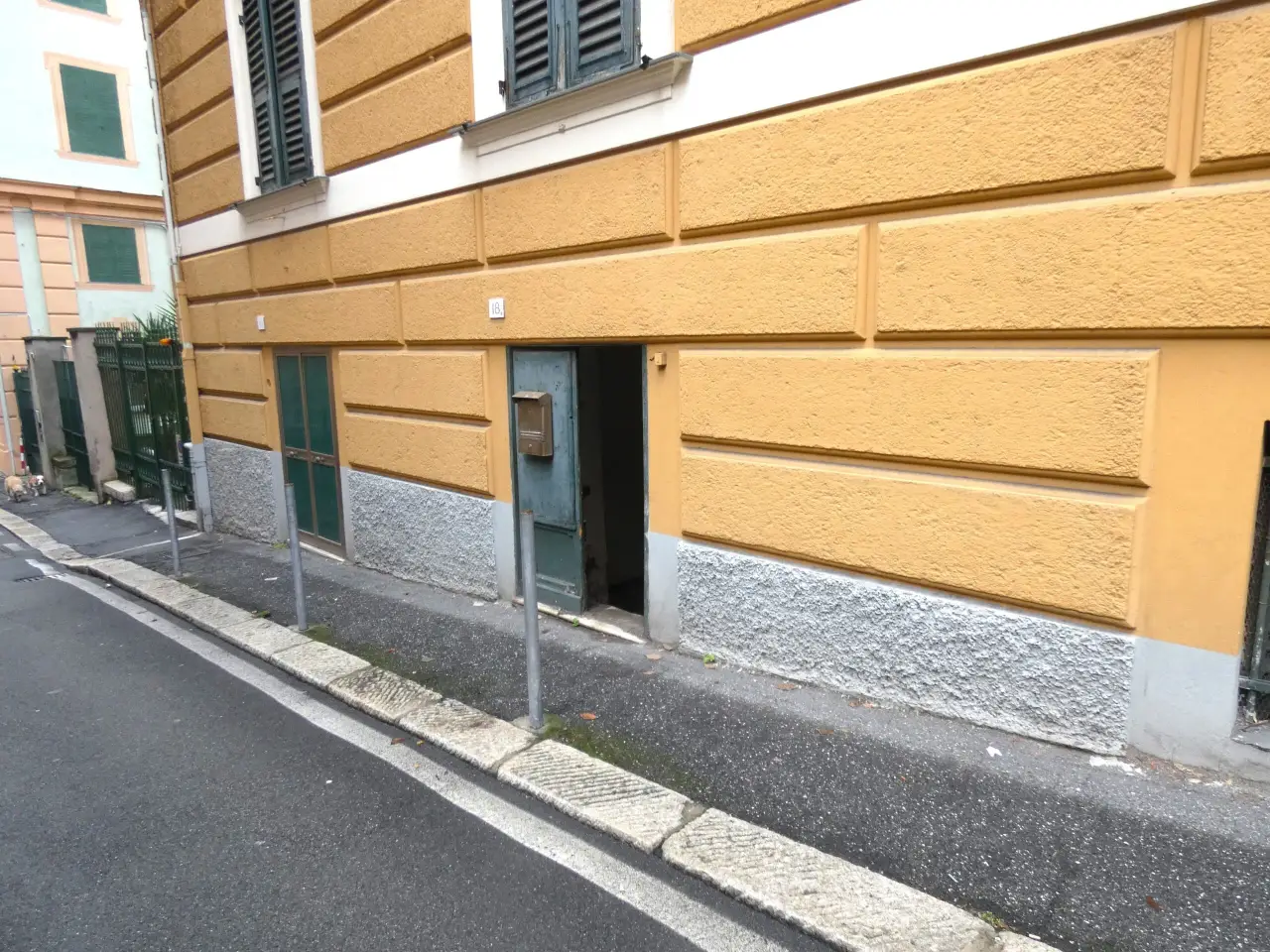 Magazzino in Via Goito, Genova, {3} - Foto 1