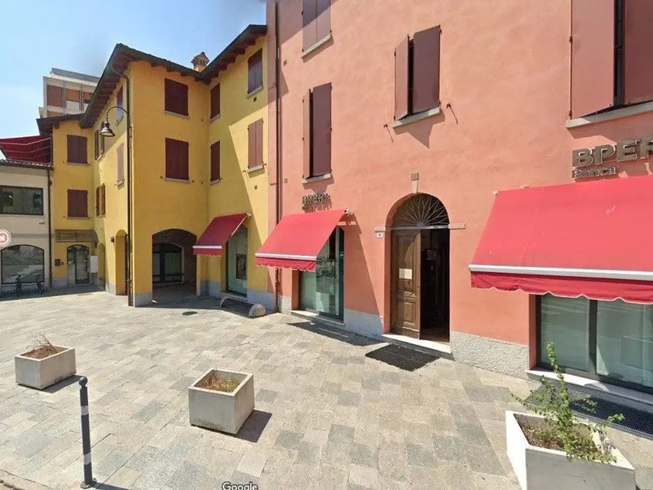 Locale commerciale in Via Trento E Trieste 77 Formigine, Formigine, {3} - Foto 1