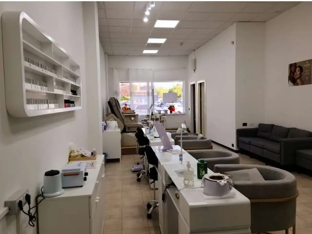 Negozio in , Correggio, {3} - Foto 1