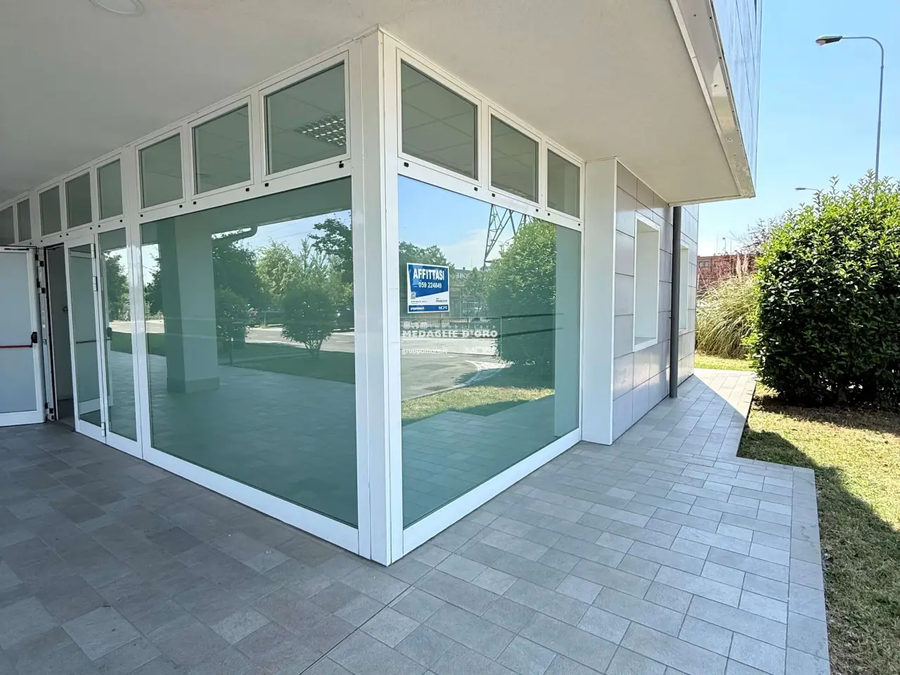 Ufficio in Ad.Ze Viale Divisione Acqui, Modena, {3} - Foto 2