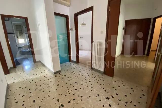 4-room flat in Via Giacomo Matteotti 24, Formia - Photo 1