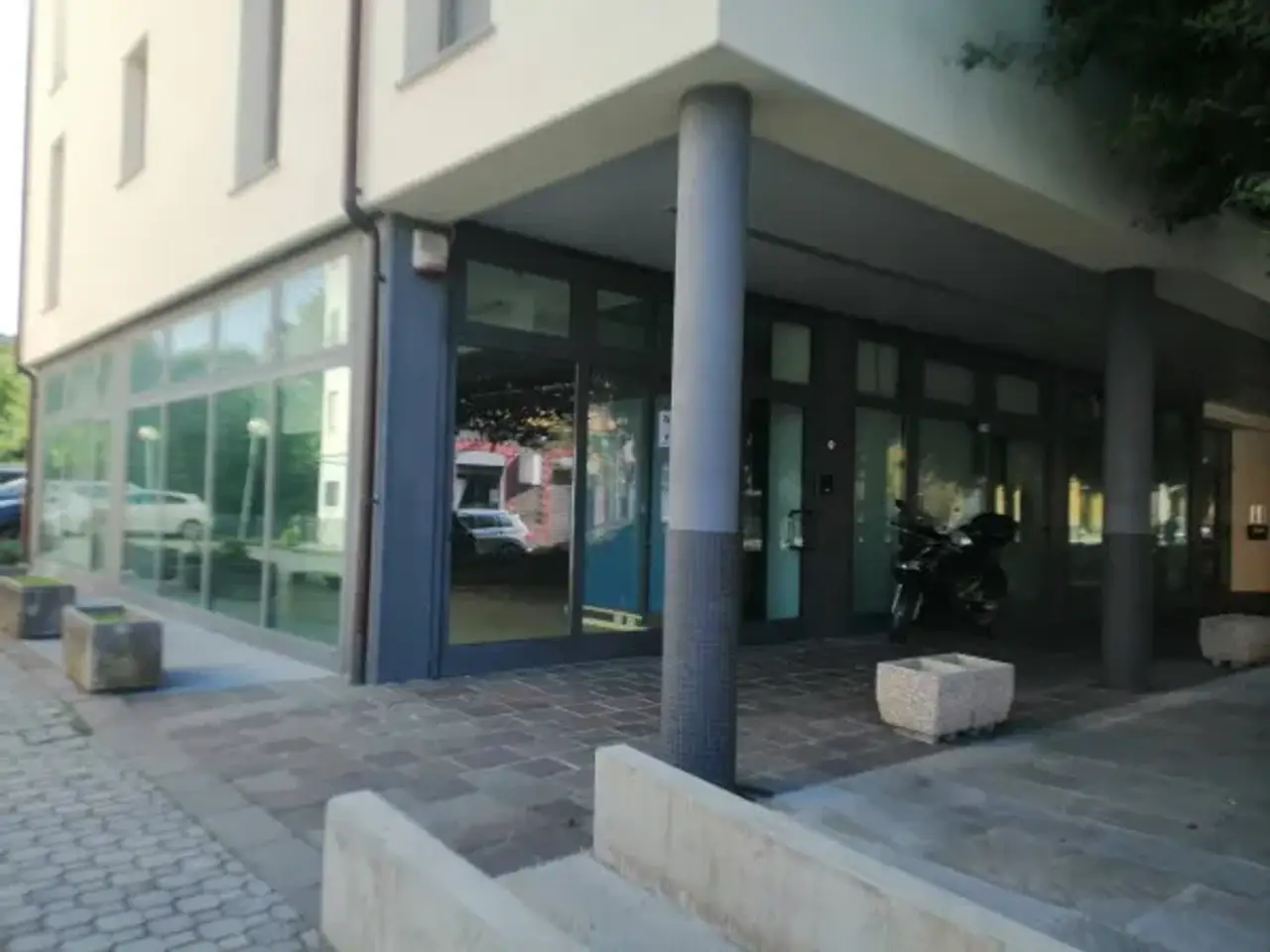 Negozio in Via Vittorio Veneto, Fiorano Modenese, {3} - Foto 1