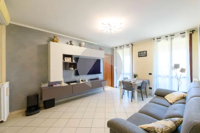 Vierzimmerwohnung in Via Fratelli Cervi 53/1, San Polo d'Enza - Foto 1