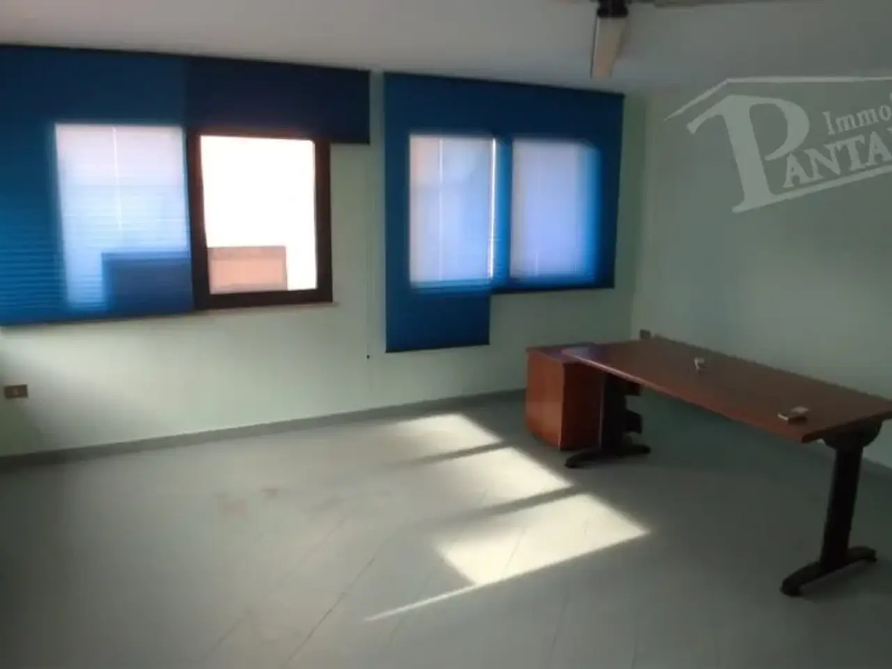Esercizio commerciale in 
Via Verdi									, , Montecatini Terme, {3} - Foto 1