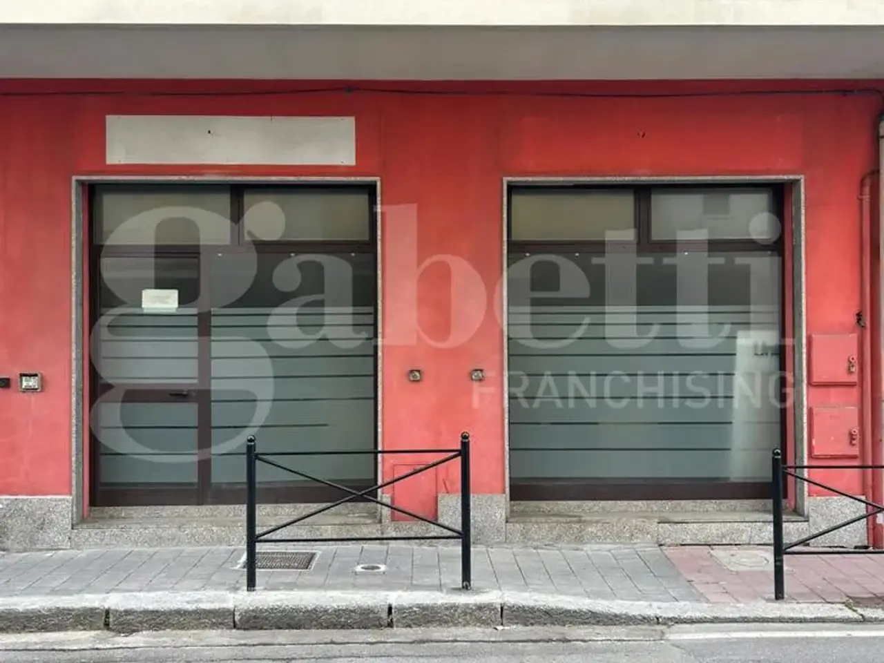 Negozio in Via Ricovero 74, Oristano, {3} - Foto 1