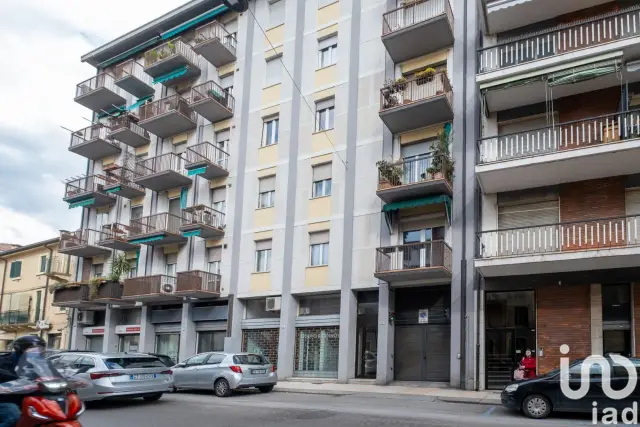 Quadrilocale in vendita, Via Via Carmelitani Scalzi 10, Verona - Foto 1