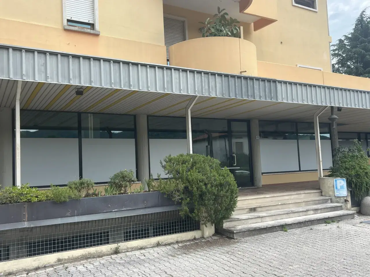 Esercizio commerciale in Via Galilei, Torrebelvicino, {3} - Foto 1
