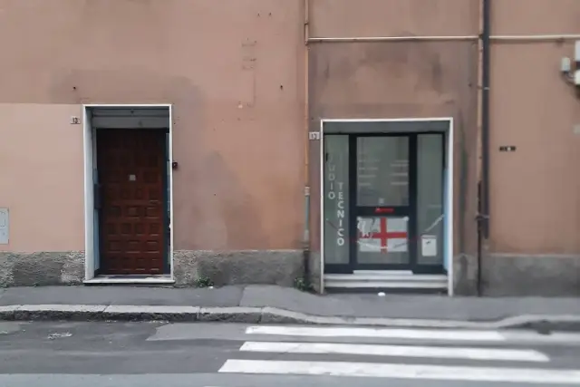 Magazzino in Via San Bartolomeo del Fossato 17, Genova - Foto 1