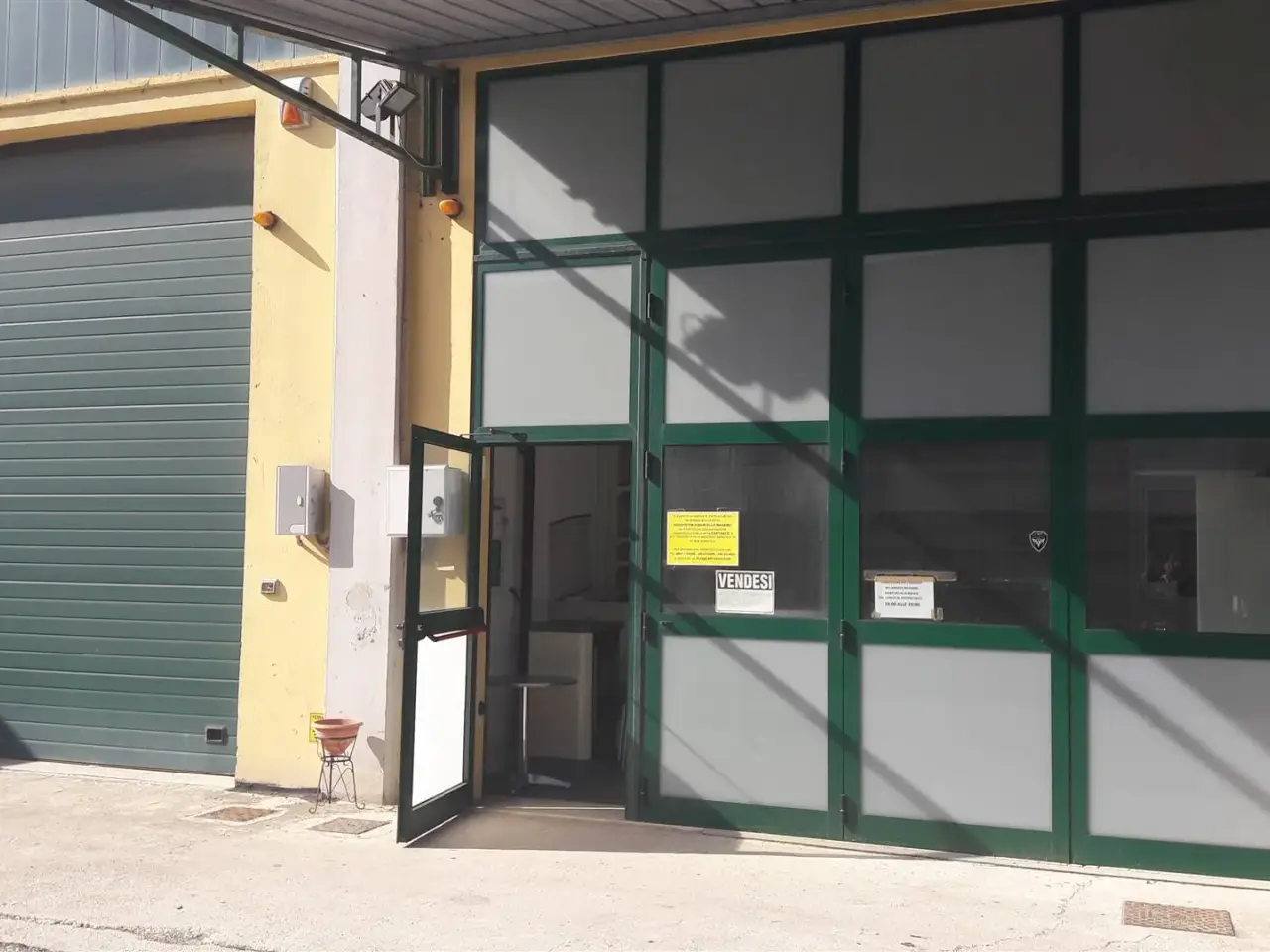 Laboratorio in Via dei Castani, Martinsicuro, {3} - Foto 1