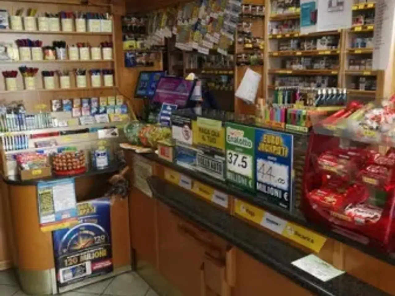 Tabaccheria in Via Cristoforo Colombo, Forli', {3} - Foto 2